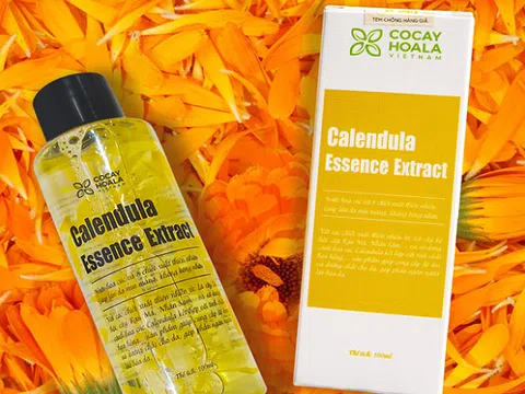 Có gì trong chai Nước thần hoa cúc 2in1 với khả năng biến làn da trở nên căng mướt , mịn màng chỉ sau 10s?