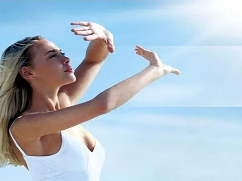 Chăm sóc da vào mùa hè từ gợi ý của chuyên gia da liễu