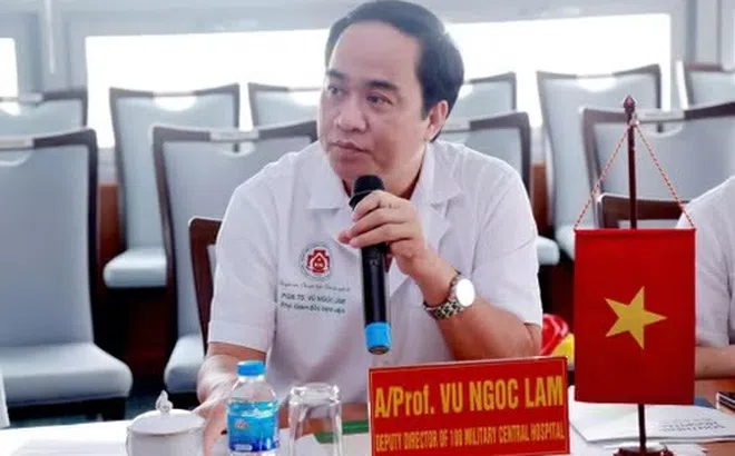 Người thầy thuốc quân y và triết lý “chữa lành trước khi làm đẹp”